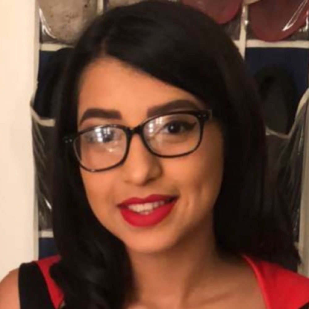 Meet your Posher, Mariana